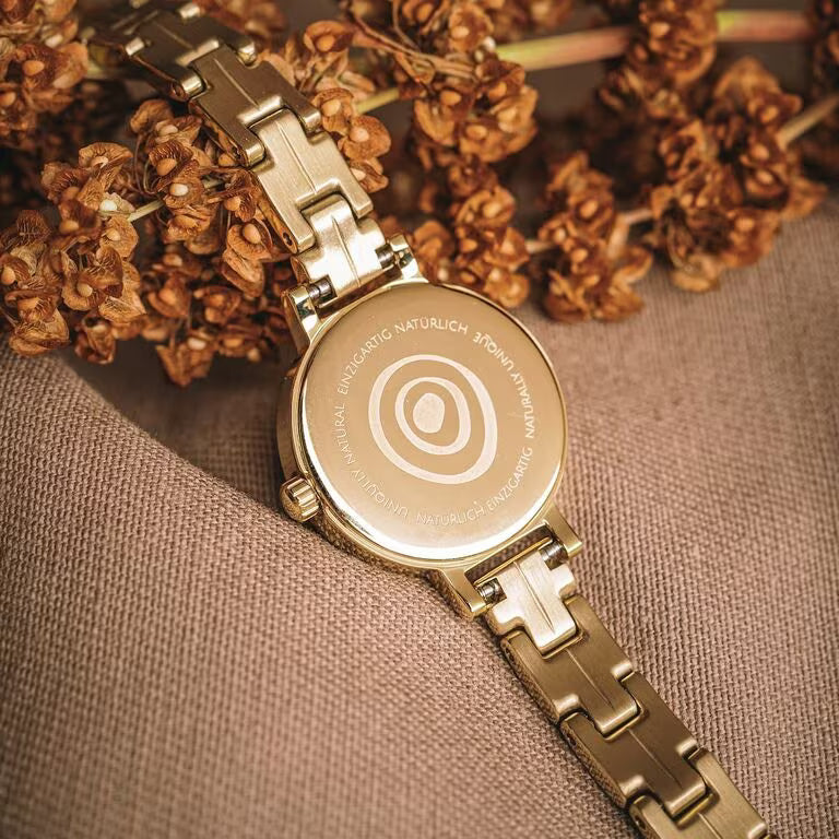 Themis (Perlmutt/Gold)