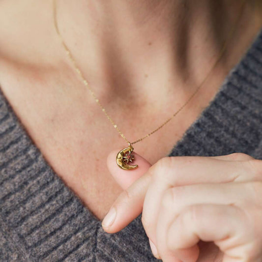 Newmoon Halskette Sandstein & Gold